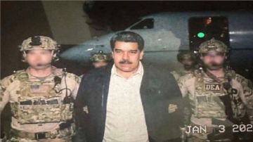 خبير علاقات دولية: اعتقال مادورو وزوجته يهدد النظام الدولي فيديو خبير علاقات دولية: اعتقال مادورو وزوجته يهدد النظام الدولي فيديو