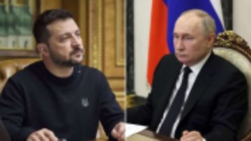 زيلينسكي: مستعد لأي لقاء مع بوتين ولكن ليس في موسكو أو بيلاروسيا زيلينسكي: مستعد لأي لقاء مع بوتين ولكن ليس في موسكو أو بيلاروسيا