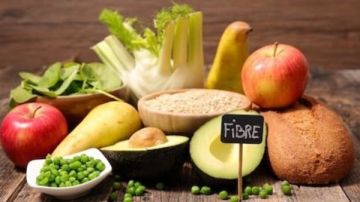 الألياف الغذائية.. خط الدفاع الخفي لحماية الأمعاء من العدوى