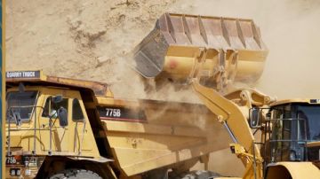 الثروة المعدنية: إصدار وتجديد 53 ترخيصا للبحث عن المعادن واستغلالها الثروة المعدنية: إصدار وتجديد 53 ترخيصا للبحث عن المعادن واستغلالها