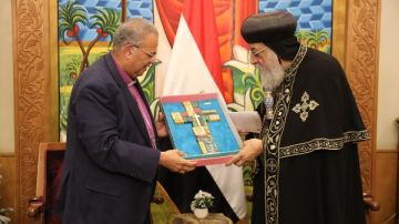 رئيس الطائفة الإنجيلية يهنئ البابا تواضروس بعيد الميلاد المجيد صور