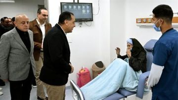 مريض بمستشفى الكرنك لـ مدبولي: الخدمة مية مية.. والعلاج هنا عشرة على عشرة 