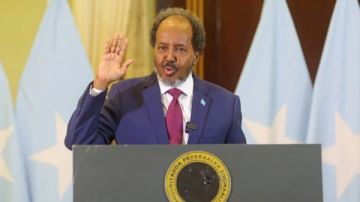 مقديشو: زيارة وزير خارجية إسرائيل لـ هرجيسا تحد صارخ للسيادة الصومالية مقديشو: زيارة وزير خارجية إسرائيل لـ هرجيسا تحد صارخ للسيادة الصومالية