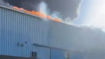 ارتفاع عدد مصابي حريق مصنع بلاستيك بمدينة 6 أكتوبر عاجل ارتفاع عدد مصابي حريق مصنع بلاستيك بمدينة 6 أكتوبر عاجل