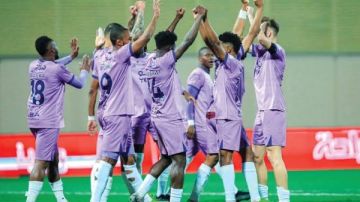 الخلود يتقدم على الاتفاق بالشوط الأول بدوري روشن السعودي