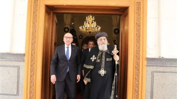 رئيس محكمة النقض ومجلس القضاء الأعلى في زيارة رسمية للكاتدرائية المرقسية بالعباسية رئيس محكمة النقض ومجلس القضاء الأعلى في زيارة رسمية للكاتدرائية المرقسية بالعباسية