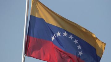 سفير روسيا : الحظر النفطي الأمريكي يهدد رفاهية ملايين الفنزويليين