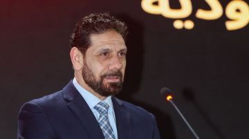 سمير كمونة : أكاديمية الأهلي بالرياض تعكس مكانة النادي الكبيرة سمير كمونة : أكاديمية الأهلي بالرياض تعكس مكانة النادي الكبيرة