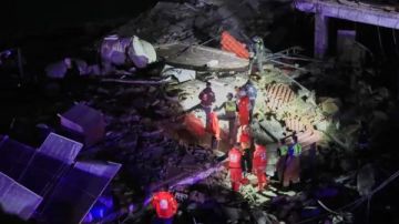 قبيل اجتماع هام.. إسرائيل تشن غارات على مواقع عدة في لبنان