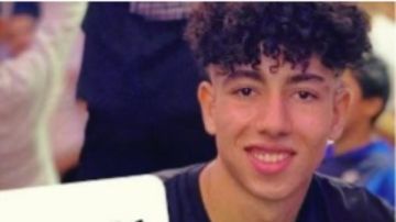 مأساة أدهم رمضان.. شاب شجاع يفقد حياته دفاعا عن صديقه وأهله يروون ما حدث بحسرة ويطالبون بالعدالة مأساة أدهم رمضان.. شاب شجاع يفقد حياته دفاعا عن صديقه وأهله يروون ما حدث بحسرة ويطالبون بالعدالة