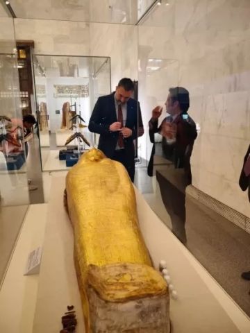 متحفا القومي للحضارة المصرية والمصري الكبير يستقبلان وزير خارجية البوسنة والهرسك