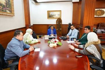 محافظ مطروح: وضع آلية لتوفير الأدوية الناقصة لمرضى التأمين الصحي محافظ مطروح: وضع آلية لتوفير الأدوية الناقصة لمرضى التأمين الصحي