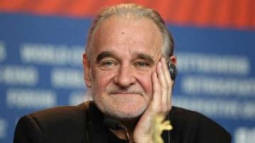 وداعا فيلسوف الصورة .. مهرجان القاهرة السينمائي ينعى الأسطورة بيلا تار وداعا فيلسوف الصورة .. مهرجان القاهرة السينمائي ينعى الأسطورة بيلا تار