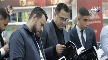 أحمد موسى يشكر القراء ويكشف أسرار مصر في كتابه الأكثر مبيعا فيديو