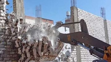 إزالة 13 حالة إنشاء وبناء على الأراضي الزراعية وأدوار مخالفة بالغربية