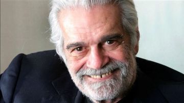 لم يقف أحد بجانبه .. زاهي حواس: أصدقاء عمر الشريف تخلوا عنه بعد مرضه لم يقف أحد بجانبه .. زاهي حواس: أصدقاء عمر الشريف تخلوا عنه بعد مرضه