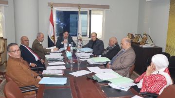 نائب محافظ بني سويف يترأس اجتماع لجنة اختيار المرشحين لشغل وظائف الإدارة الإشرافية