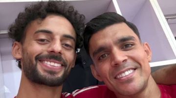 حقيقة عودة الثنائي أشرف بن شرقي وأحمد عبد القادر لتدريبات الأهلي حقيقة عودة الثنائي أشرف بن شرقي وأحمد عبد القادر لتدريبات الأهلي