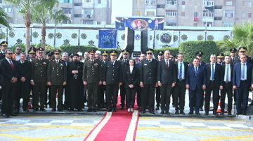 في عيد الشرطة الـ74.. محافظ البحيرة تقدم التهنئة لمدير الأمن والقيادات