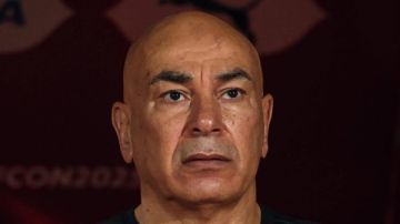 19 مباراة رسمية بلا هزيمة.. أمير هشام يتغنى ببطولات حسام حسن مع منتخب مصر