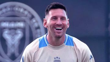 أساطير لا تتكرر.. نجوم سجلوا في 6 نسخ مختلفة من البطولات القارية