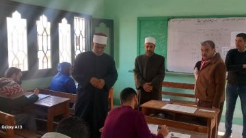 الشهادات الأزهرية الإعدادية والابتدائية يؤدون اليوم امتحانات اللغة العربية وحساب المثلثات