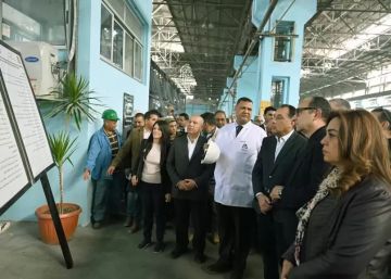 رئيس الوزراء يتفقد خط الإنتاج الجديد لـ السلك بشركة مصر للألومنيوم بطاقة 60 ألف طن سنويا