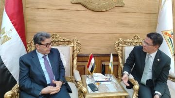 رئيس جامعة بنها يؤكد أهمية تحويل البحوث العلمية لمنتج يخدم المجتمع