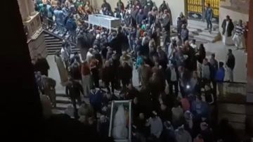 مات على سجادة الصلاة.. أهالي المنوفية يودعون أبا وأبناءه ضحايا الغاز في شبرا الخيمة