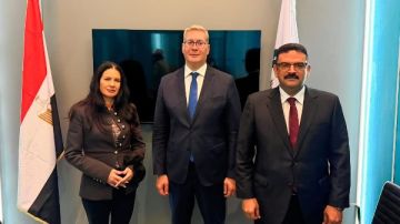 وزير البترول يبحث مع كيه جي إتش إم البولندية فرص التعاون في إنتاج النحاس وزير البترول يبحث مع كيه جي إتش إم البولندية فرص التعاون في إنتاج النحاس