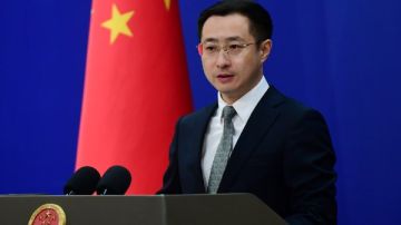 سيطرة قسرية.. الصين مصدومة من اعتقال الرئيس الفنزويلي وتطالب الولايات المتحدة بالإفراج عنه وزوجته سيطرة قسرية.. الصين مصدومة من اعتقال الرئيس الفنزويلي وتطالب الولايات المتحدة بالإفراج عنه وزوجته