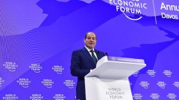 عادل عبدالفضيل: الرئيس السيسي قدم روشتة سلام وتنمية في المنتدى الاقتصادي بدافوس عادل عبدالفضيل: الرئيس السيسي قدم روشتة سلام وتنمية في المنتدى الاقتصادي بدافوس