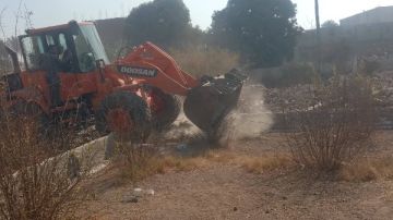 محافظ أسيوط: استرداد 54 فدانا و3185 متر مبان خلال إزالة 26 حالة تعد في 9 مراكز محافظ أسيوط: استرداد 54 فدانا و3185 متر مبان خلال إزالة 26 حالة تعد في 9 مراكز