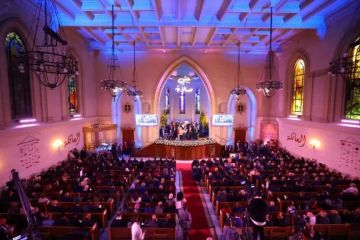 وزير الثقافة يشارك أبناء الطائفة الإنجيلية احتفالهم بعيد الميلاد المجيد بكنيسة قصر الدوبارة