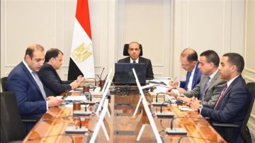 وزير الخارجية: دعم وحدة الصومال ركيزة أساسية لاستقرار القرن الأفريقي والبحر الأحمر وزير الخارجية: دعم وحدة الصومال ركيزة أساسية لاستقرار القرن الأفريقي والبحر الأحمر