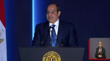 الرئيس السيسي: اللي مش عارف المؤسسة بتاعته فيها أيه يغادر