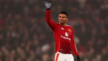 رسميا.. كاسيميرو يعلن رحيله عن مانشستر يونايتد بنهاية الموسم