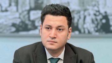 علي فايز: احتفالات عيد الشرطة تمثل محطة سنوية لاستحضار قيم الانتماء والولاء علي فايز: احتفالات عيد الشرطة تمثل محطة سنوية لاستحضار قيم الانتماء والولاء