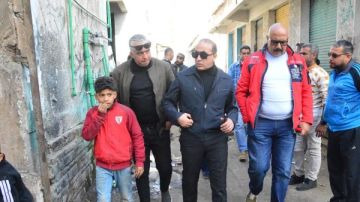 لليوم الثاني على التوالي رئيس مدينة بورفؤاد يترأس حملة مكبرة لغلق وتشميع محال فرز القمامة شاهد