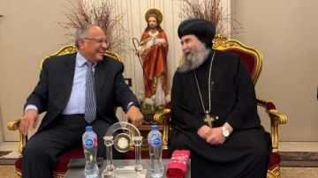 نادي قضاة مجلس الدولة يهنئ مطران أسيوط بعيد الميلاد صور نادي قضاة مجلس الدولة يهنئ مطران أسيوط بعيد الميلاد صور