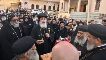 الأنبا مقار يضع حجر أساس الكاتدرائية المرقسية بمدينة فاقوس بالشرقية صور الأنبا مقار يضع حجر أساس الكاتدرائية المرقسية بمدينة فاقوس بالشرقية صور