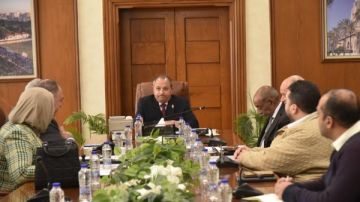 محافظ بورسعيد يستعرض مقترح المشاركة المجتمعية للشركة المصرية لإنتاج البروبلين محافظ بورسعيد يستعرض مقترح المشاركة المجتمعية للشركة المصرية لإنتاج البروبلين