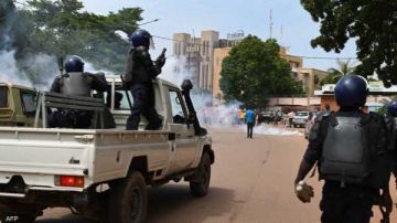 مقتل 11 شرطيا إثر هجوم مرتبط بتنظيم القاعدة في بوركينا فاسو مقتل 11 شرطيا إثر هجوم مرتبط بتنظيم القاعدة في بوركينا فاسو