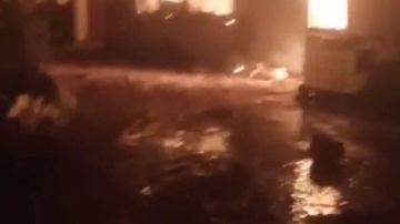 9 سيارات إطفاء.. قوات الحماية المدنية بالغربية تخمد حريقا بمزرعة دواجن صور 9 سيارات إطفاء.. قوات الحماية المدنية بالغربية تخمد حريقا بمزرعة دواجن صور