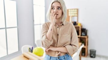 قضم الأظافر رسالة صامتة من العقل .. احذر تجاهلها