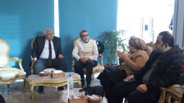 محافظ الوادي الجديد يلتقي وفد الصحة لمتابعة جاهزية مستشفى الداخلة الجديد محافظ الوادي الجديد يلتقي وفد الصحة لمتابعة جاهزية مستشفى الداخلة الجديد