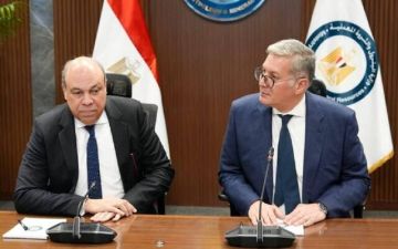 وزيرا البترول والطيران يبحثان إنتاج وقود الطائرات المستدام SAF في مصر وزيرا البترول والطيران يبحثان إنتاج وقود الطائرات المستدام SAF في مصر
