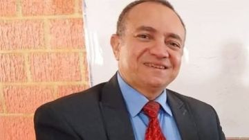 انقلبت سيارته.. مصرع رئيس مركز الداخلة بالوادي الجديد في حادث مروري