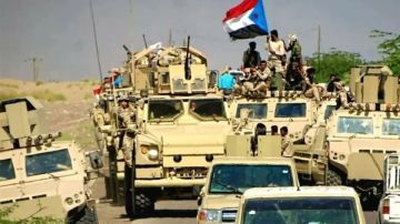 بعد اشتباكات الخشعة العنيفة.. الإمارات تدعو للتهدئة بين الانتقالي الجنوبي وقوات الشرعية