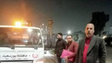 رئيس ضواحي بورسعيد يتابع أعمال رفع كفاءة النظافة العامة ليلا رئيس ضواحي بورسعيد يتابع أعمال رفع كفاءة النظافة العامة ليلا